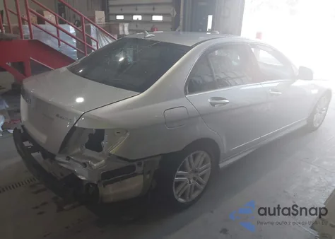 2008 Mercedes-Benz C 300 Luxury 4Matic/Sport 4Matic from USA, damaged, VIN WDDGF81X58F136873